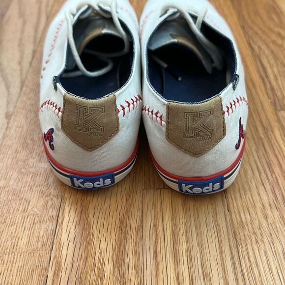 Keds Cream and Red Braves Baseball Stitch Sneakers size 10 - Picture 4 of 12